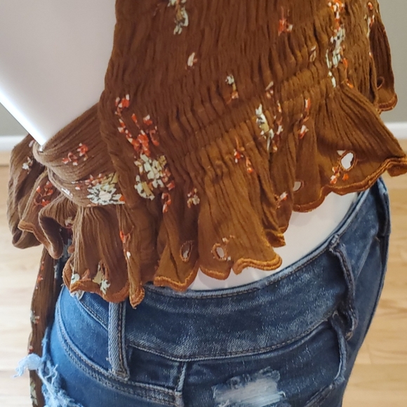 Free People Miss Louise smocked cropped halter top - Picture 11 of 16